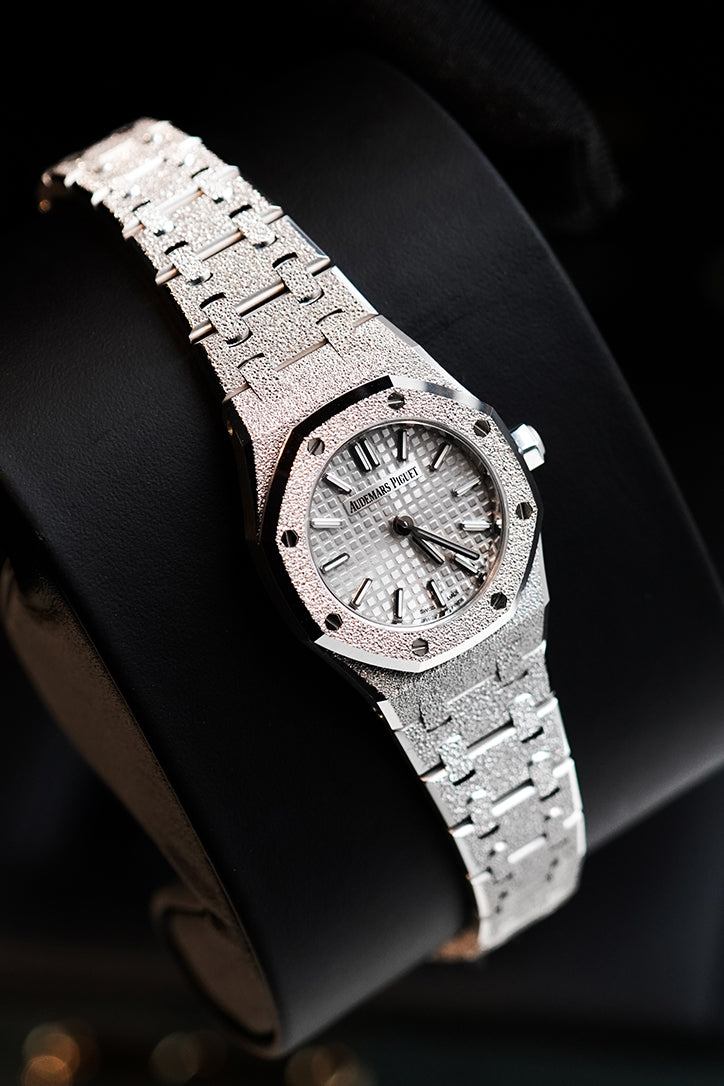 Audemars Piguet Royal Oak Mini Frosted Gold Quartz White Gold Dial 67630BC.GG.1312BC.01