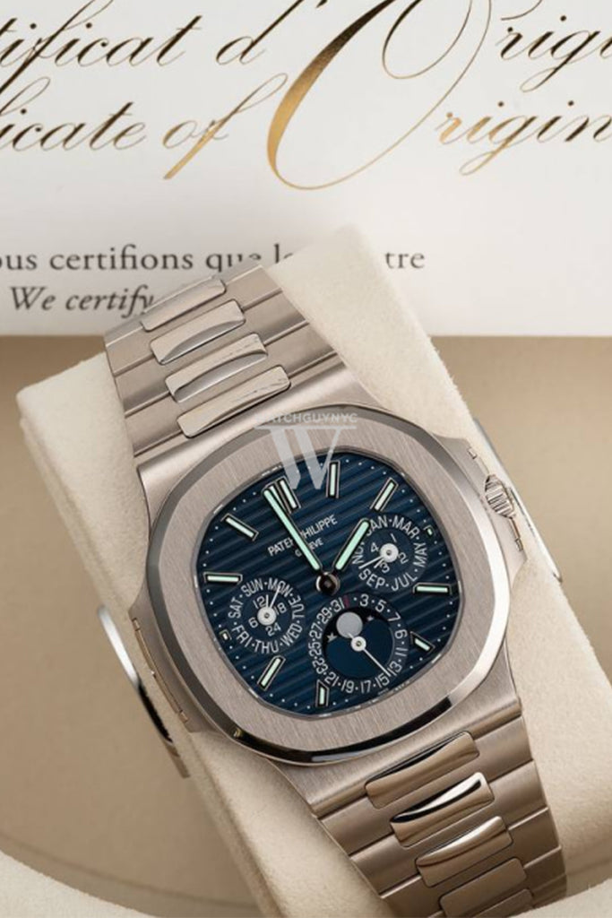 Patek Philippe Nautilus 40 Blue Dial White Gold Watch Men's Watch 5740/1G-001 Year 2025