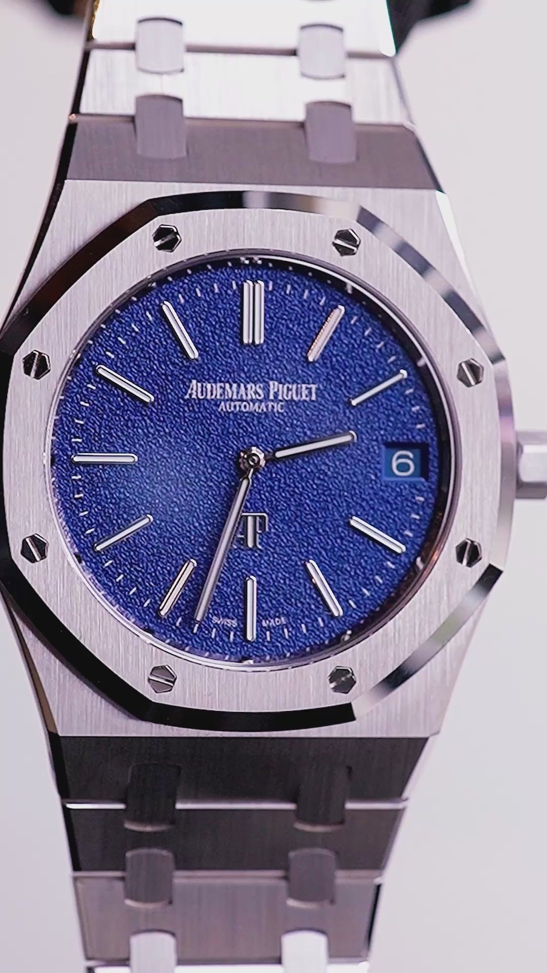 Audemars Piguet Royal Oak 39 Jumbo Extra Thin White Gold Grainy Blue Dial Watch 16202BC.OO.1240BC.02