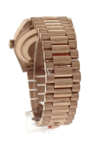 Rolex Day-Date 40 Chocolate 10 Baguette Diamond Dial 18K Rose Gold President Automatic Mens Watch