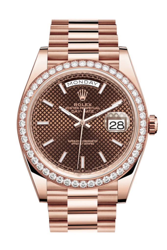 Rolex Day-Date 40 Chocolate Diagonal Motif Dial Diamond Bezel 18K Everose Gold President Automatic